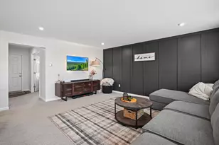 934 Darlington Creek Dr, Alexandria, KY 41001 - Photo 2