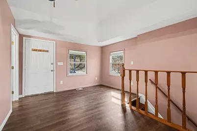 29 Veterans Drive, Highland Heights, KY 41076 - Photo 2