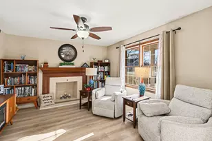 8182 N Dilcrest Cir, Florence, KY 41042 - Photo 2