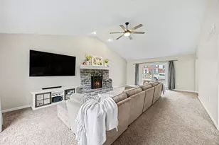 1371 Ashford Pl, Florence, KY 41042 - Photo 6