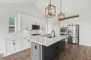 1037 McCarron Ln, Union, KY 41091 - Photo 6