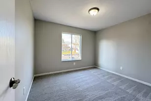 3658 Mitten Dr, Elsmere, KY 41018 - Photo 12