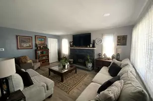 154 Roger Ln, Florence, KY 41042 - Photo 6