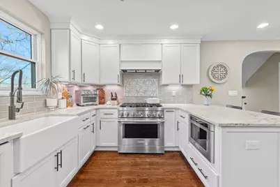 1054 Emerson Road, Park Hills, KY 41011 - Photo 8