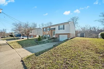 2237 Wideview Dr Drive, Covington, KY 41011 - Photo 2