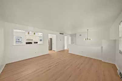 2237 Wideview Dr Drive, Covington, KY 41011 - Photo 6