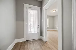 1310 Russell St, Covington, KY 41011 - Photo 2