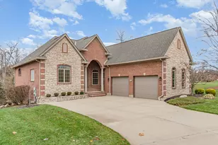 701 Keeneland Green Dr, Union, KY 41091 - Photo 38