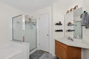 7075 Glen Kerry Ct, Florence, KY 41042 - Photo 14