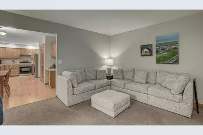 10522 Cheshire Ridge Drive, Florence, KY 41042 - Photo 8