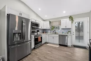 102 Ashley Dr, Dry Ridge, KY 41035 - Photo 6