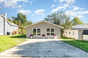 88 Goodridge Dr, Florence, KY 41042 - Photo 2