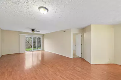 2097 Clareglen Drive #102, Crescent Springs, KY 41017 - Photo 4