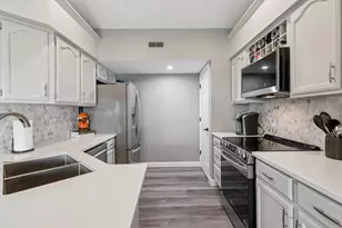 200 S Watchtower Dr, Wilder, KY 41076 - Photo 14