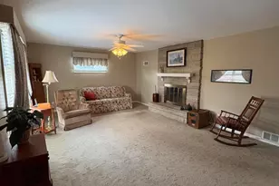 17 Church St, Dry Ridge, KY 41035 - Photo 2