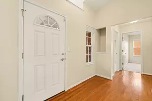 1662 Bingham Cir, Hebron, KY 41048 - Photo 2