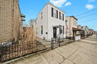 318 Thornton Street, Newport, KY 41071 - Photo 1