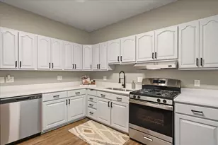 318 Thornton St, Newport, KY 41071 - Photo 12