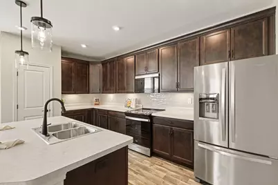 713 Somerset Boulevard #9D, Florence, KY 41042 - Photo 2