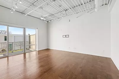 120 Main Street #307, Newport, KY 41071 - Photo 6