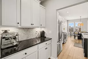 854 Fairbanks Ln, Newport, KY 41071 - Photo 10