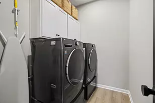 854 Fairbanks Ln, Newport, KY 41071 - Photo 32