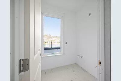 745 Manhattan Boulevard #403, Dayton, KY 41074 - Photo 8