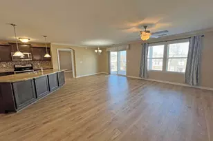 2619 Paragon Mill Dr, Burlington, KY 41005 - Photo 2