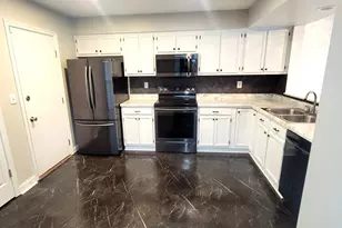 1608 Shady Cove Ln, Florence, KY 41042 - Photo 2