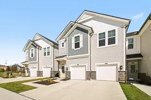 312 Cornwall Dr, Florence, KY 41042 - Photo 2