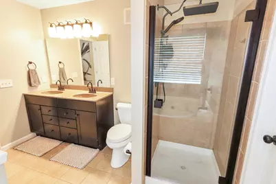 8640 Treeline Drive, Florence, KY 41042 - Photo 4