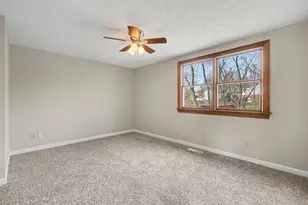 3060 Featherstone Dr, Burlington, KY 41005 - Photo 6