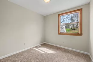 3060 Featherstone Dr, Burlington, KY 41005 - Photo 8