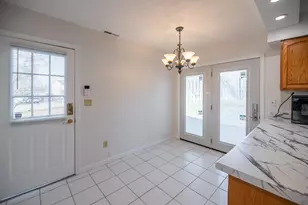 6290 Tessie Cir, Burlington, KY 41005 - Photo 4