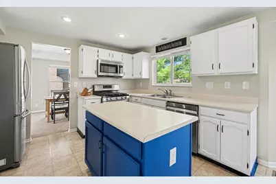 8430 Woodcreek Drive, Florence, KY 41042 - Photo 8