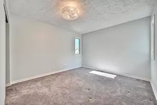 8657 Valleyview Dr, Florence, KY 41042 - Photo 24