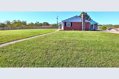 313 Stephens Drive, Falmouth, KY 41040 - Photo 2