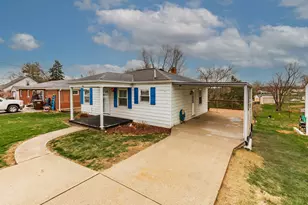 685 Skyway Dr, Independence, KY 41051 - Photo 2