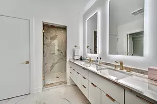 700 Ovation Wy, Newport, KY 41071 - Photo 10