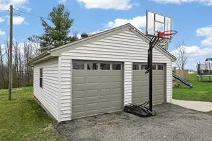 16 Warsaw Rd, Dry Ridge, KY 41035 - Photo 2