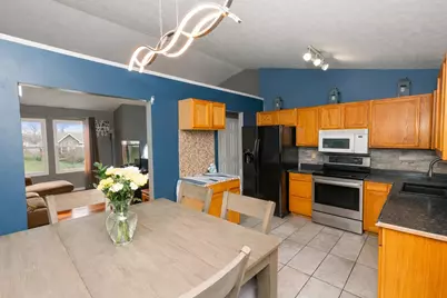 528 Grouse Court, Elsmere, KY 41018 - Photo 6