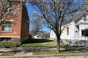 1547 St Clair St, Covington, KY 41011 - Photo 1