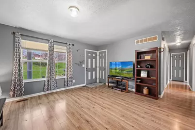 16 Blanche Avenue, Williamstown, KY 41097 - Photo 2