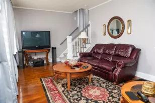 2011 Howell St, Covington, KY 41014 - Photo 2