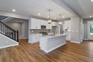 429 Flightline Dr, Union, KY 41091 - Photo 2
