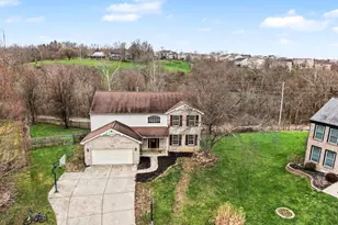 1812 Mountainview Ct, Florence, KY 41042 - Photo 4