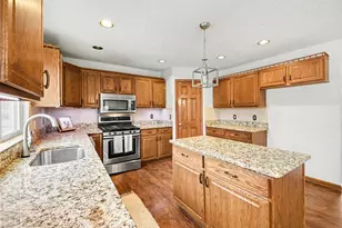 1812 Mountainview Ct, Florence, KY 41042 - Photo 8