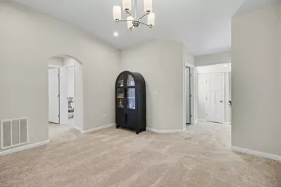 2504 Crosshill Drive, Crescent Springs, KY 41017 - Photo 4