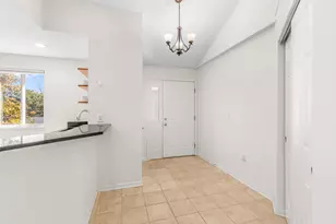 19 Carriage House Dr, Fort Thomas, KY 41075 - Photo 12