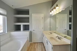 2072 Crown Vetch Dr, Independence, KY 41051 - Photo 8